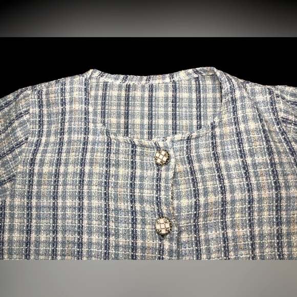 Tweed Material 3/4 Sleeve Cardigan - Picture 2 of 5